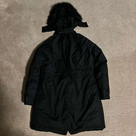 North Face Women’s Arctic Parker with Fur Trim - size XL - Picture 3 of 5